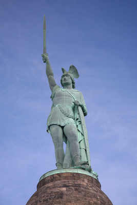 Estatua de Arminio